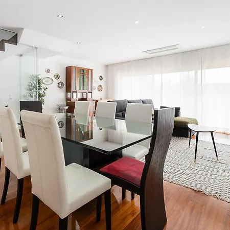 Family Retreat In Gaia Ferienhaus