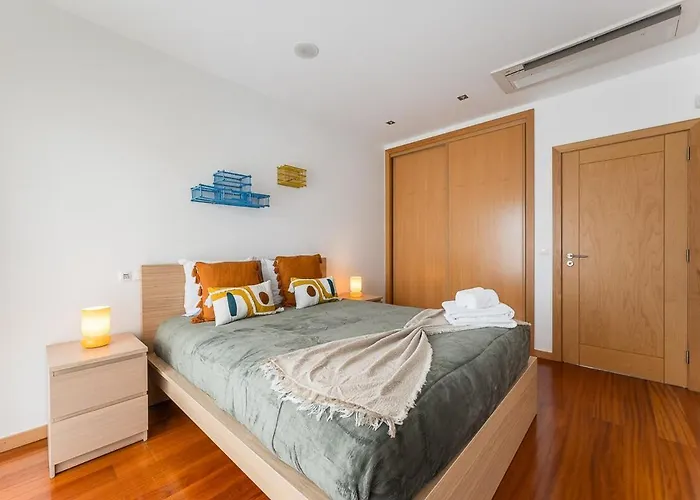 Family Retreat In Gaia *