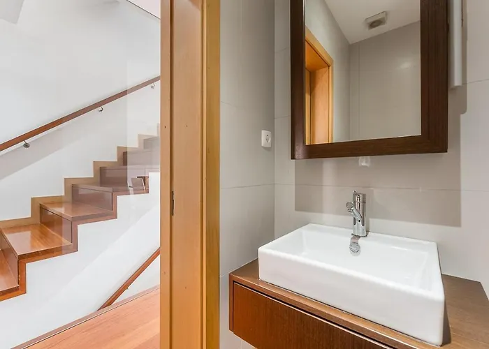 Family Retreat In Gaia