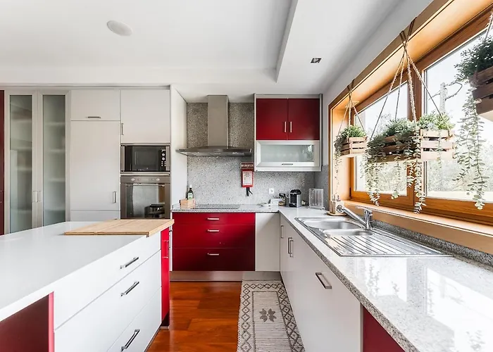 Family Retreat In Gaia