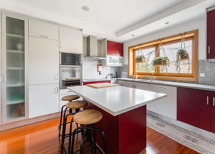 Family Retreat In Gaia Holiday home *